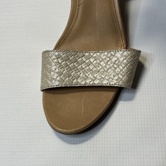 UGG Cream and Tan Wedge Sandals - Picture 12 of 14